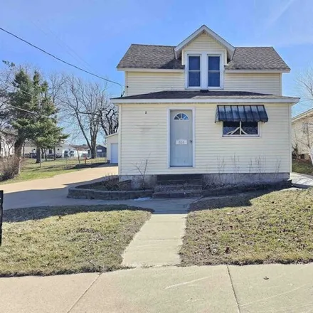 Buy this 4 bed house on 548 West Benton Street in Tomah, WI 54660