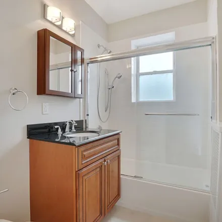Image 3 - 192 Claremont Avenue, Montclair, NJ 07042, USA - Apartment for rent