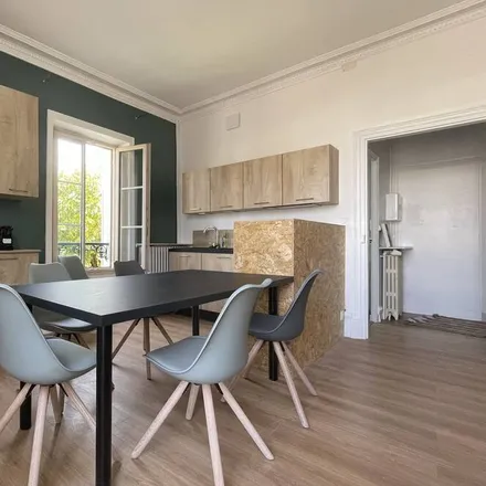 Rent this 4 bed apartment on 79100 Thouars