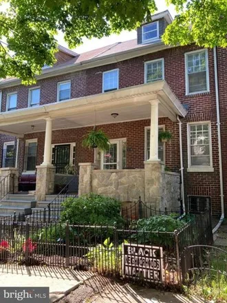 Image 2 - 2216 Whittier Avenue, Baltimore, MD 21217, USA - House for sale