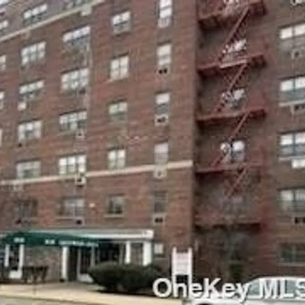 Buy this 2 bed condo on 86-10 151st Avenue in New York, NY 11414
