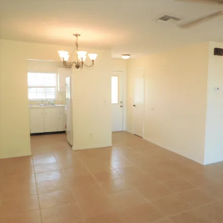 Image 3 - 2360 6th Way SW, Vero Beach FL - House for rent