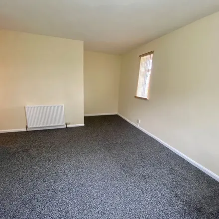 Image 5 - Carrswood Road, Manchester, M23 9HU, United Kingdom - Apartment for rent