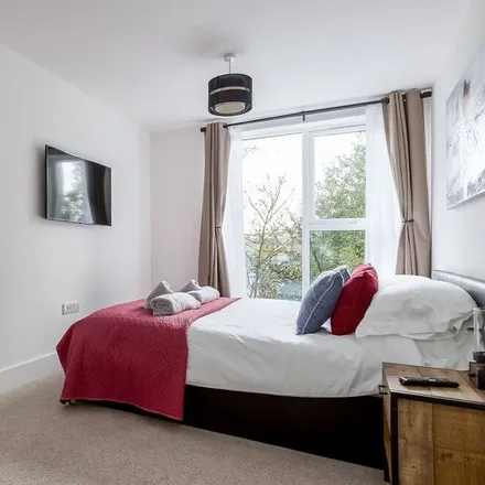 Rent this 2 bed apartment on Bournemouth in Christchurch and Poole, BH1 1PH