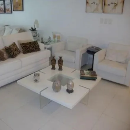 Buy this 4 bed apartment on Edifício Nice in Rua Edith Mendes da Gama e Abreu, Itaigara