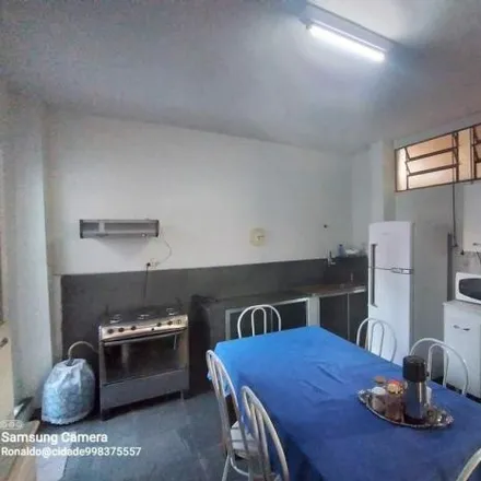 Buy this 3 bed house on Rua Capitão Domingos in Divinópolis - MG, 35501-025