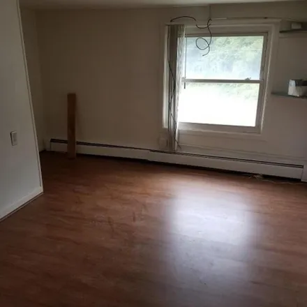 Rent this 3 bed apartment on 87 Paterson-Hamburg Turnpike in Bloomingdale, Passaic County