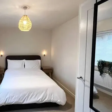 Rent this 3 bed duplex on Bradford in BD2 3GL, United Kingdom
