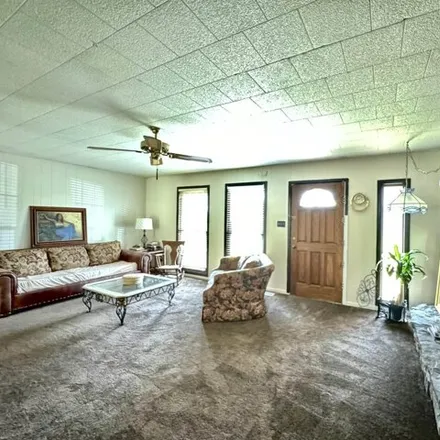 Image 3 - 8758 US 62;US 412, Flippin, Marion County, AR 72634, USA - House for sale