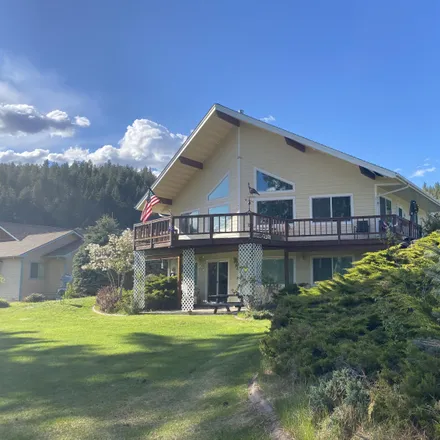 Buy this 3 bed house on 7492 Vista Drive in Bonners Ferry, ID 83805