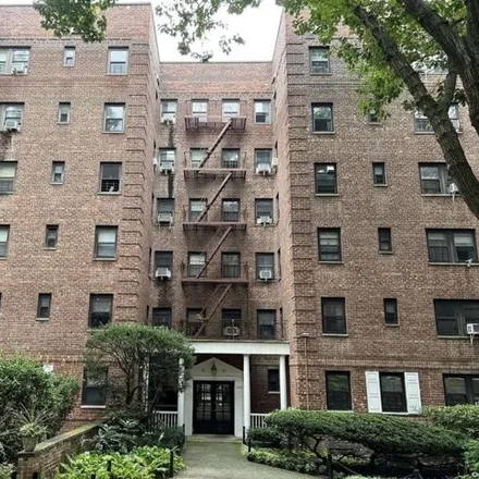 Buy this studio apartment on 83-83 118th Street in New York, NY 11415