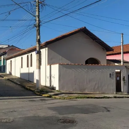 Buy this 4 bed house on Avenida Orlando Hardt in Vila Denise, Jacareí - SP