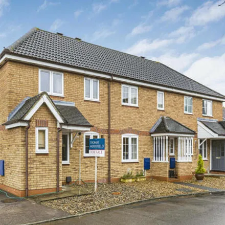Buy this 3 bed duplex on Ottery Way in Didcot, OX11 7UG