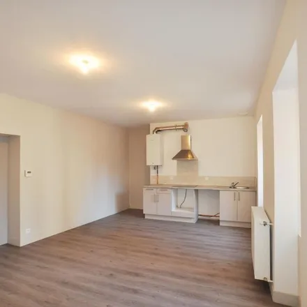 Rent this 3 bed apartment on Cathédrale Notre-Dame de Rodez in Rue Salvaing, 12000 Rodez