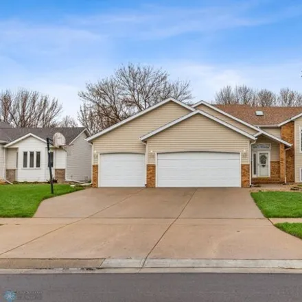 Buy this 4 bed house on 2545 32nd Street South in Fargo, ND 58103