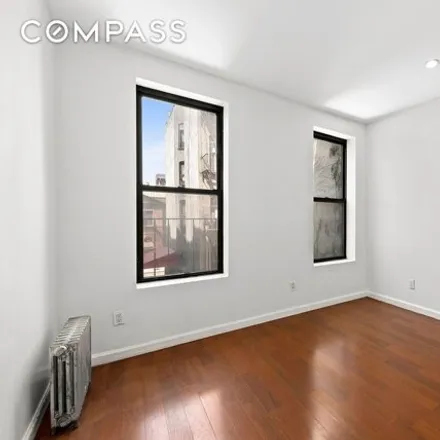 Image 1 - 117 Henry Street, New York, NY 10002, USA - House for rent