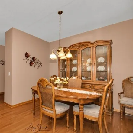 Image 2 - 18520 Pine Lake Dr Apt 2B, Tinley Park, Illinois, 60477 - Condo for sale