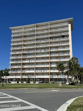Image 1 - 404 South Beach Street, Daytona Beach, FL 32114, USA - Condo for sale
