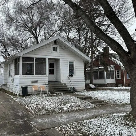 Buy this 3 bed house on 2133 Avon Street in City of Saginaw, MI 48602