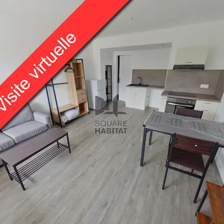 Rent this 1 bed apartment on 25 Avenue Jean Jaurès in 86100 Châtellerault, France