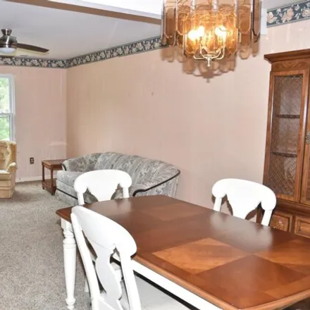 Image 6 - 98 Lumber Jack Circle, Saw Mill Valley, Horsham Township, PA 19044, USA - Condo for sale