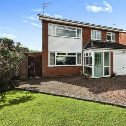 Buy this 4 bed house on unnamed road in Bromsgrove, B60 3NP