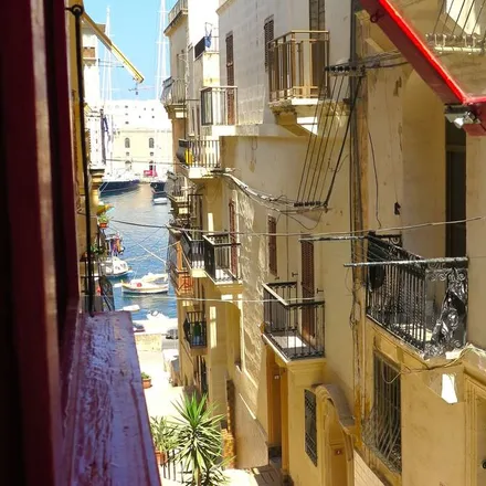 Image 3 - Malta - Townhouse for rent