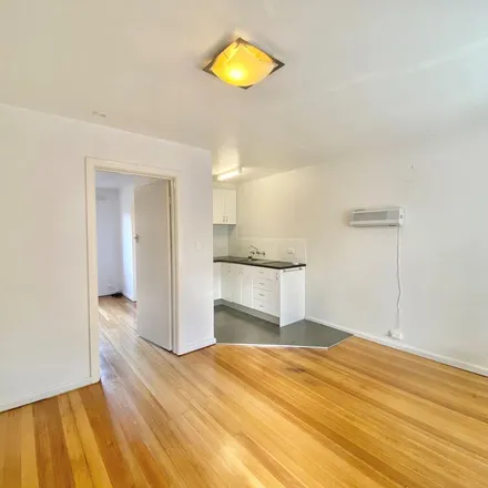 Image 4 - Brisbane Street, Murrumbeena VIC 3163, Australia - Apartment for rent