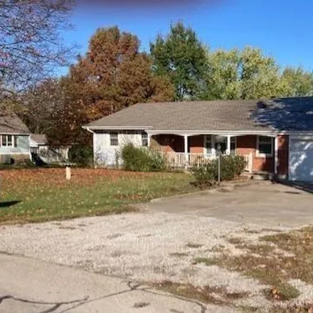Buy this 3 bed house on 1389 East Grand Avenue in Cameron, MO 64429