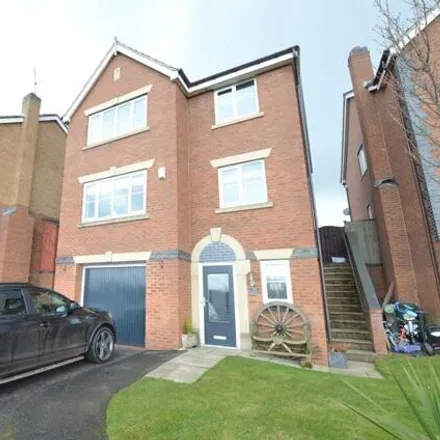 Buy this 5 bed house on Parkland View in Cudworth, S71 5LG