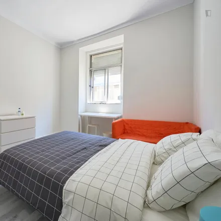 Rent this 7 bed room on Pneus de Ocasião in Rua Barão de Sabrosa, 1900-462 Lisbon