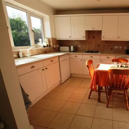 Image 2 - 26 Toulouse Drive, Wychavon, WR5 2SA, United Kingdom - House for rent