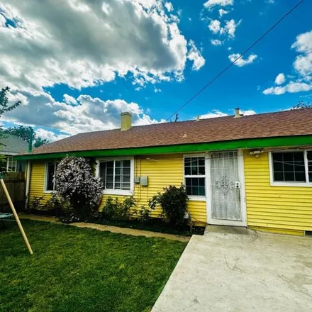 Buy this 2 bed house on 281 Flora Street in Lodi, CA 95240