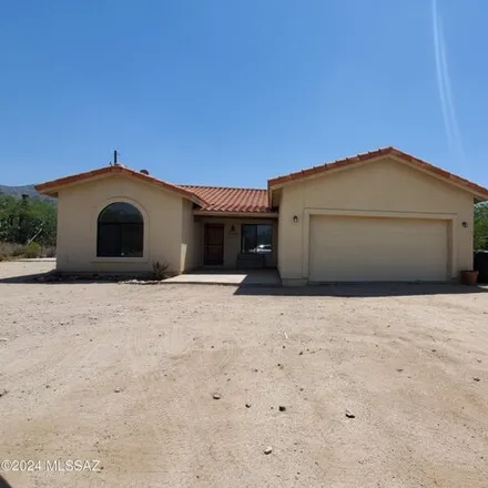 Rent this 3 bed house on 11012 East Snyder Road in Pima County, AZ 85749
