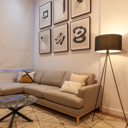 Image 2 - Calle Mantuano, 32, 28002 Madrid, Spain - Apartment for rent
