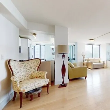 Image 5 - 200 Rector Place, New York, NY 10280, USA - Condo for sale