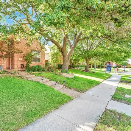 Image 3 - 8117 Spring Moss Drive, Plano, TX 75025, USA - House for sale