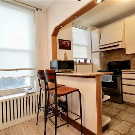 Image 7 - 235 Sackett Street, New York, NY 11231, USA - House for sale