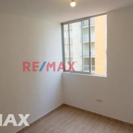 Buy this 3 bed apartment on Clínica Universitaria in Avenida Universitaria, Comas