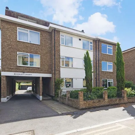 Rent this 1 bed apartment on Dolphin Court in 12-16 Southey Road, London