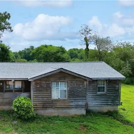 Buy this 2 bed house on 479 Jim Pruitt Rd in Dahlonega, Georgia