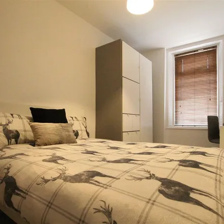 Image 3 - Helmsley Road, Newcastle upon Tyne, NE2 1RE, United Kingdom - Apartment for rent