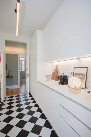 Rent this 2 bed apartment on Solo Pizza in Rua de Fernandes Tomás, 4000-208 Porto
