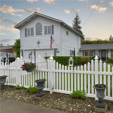 Buy this 4 bed house on 1151 Redmond Avenue Northeast in Renton, WA 98056