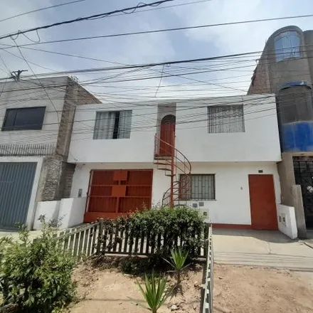 Buy this 3 bed house on Avenida Pedro Ruiz Gallo in Santa Clara, Lima Metropolitan Area 15487