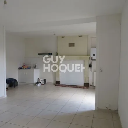 Image 1 - 1 Le Coudray, 53200 Prée-d'Anjou, France - Apartment for rent