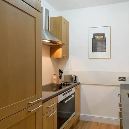 Image 2 - London, W2 4JW, United Kingdom - Apartment for rent