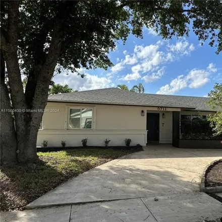 Rent this 4 bed house on 5719 Southwest 118th Avenue in Cooper City, FL 33330