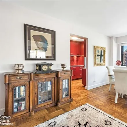 Image 2 - 120 EAST 81ST STREET 16C in New York - Townhouse for sale
