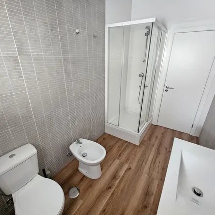 Rent this 2 bed apartment on Rua dos Navegantes in Alverca do Ribatejo, Portugal